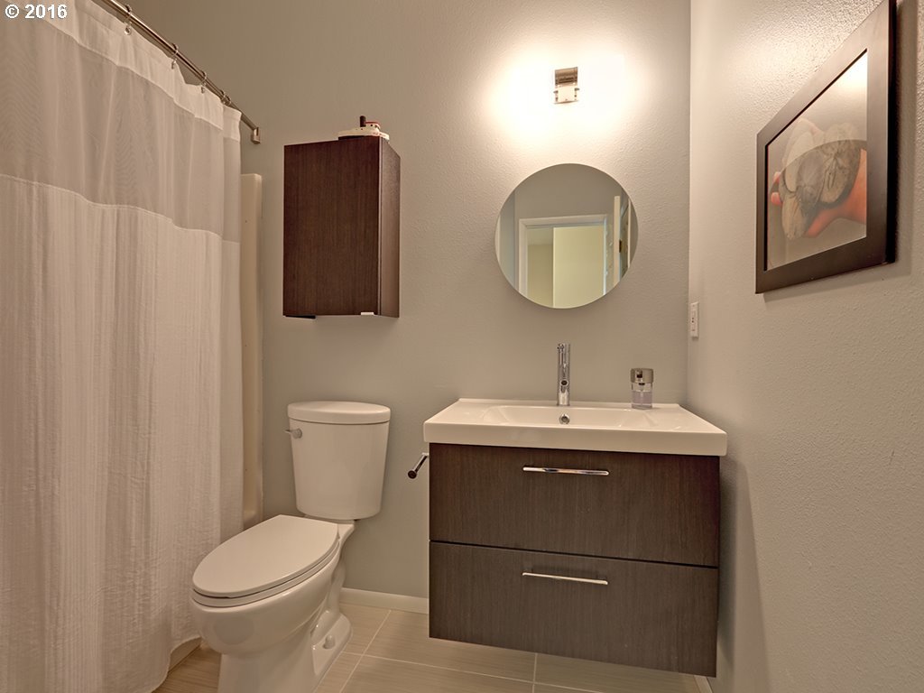 2647 Northeast Rocky Butte Road Portland, OR 97220 - Photo 9 of 22 Gallery Image 9