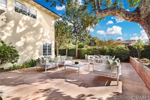 1637 Rodeo Road Arcadia, CA 91006 - Photo 3 of 17