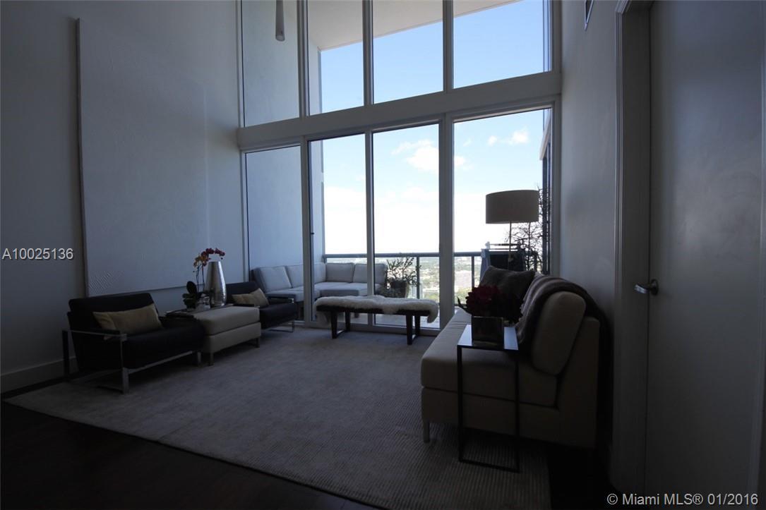 601 Northeast 36th Street, Unit PH3203 Miami, FL 33137 - Photo 4 of 30