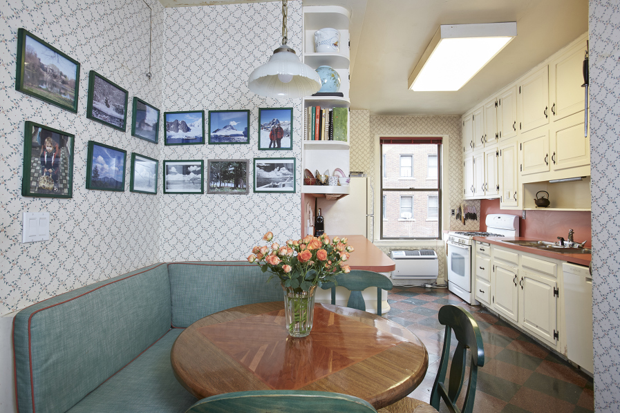 150 East 73rd Street, Unit 5A Manhattan, NY 10021 - Photo 3 of 7