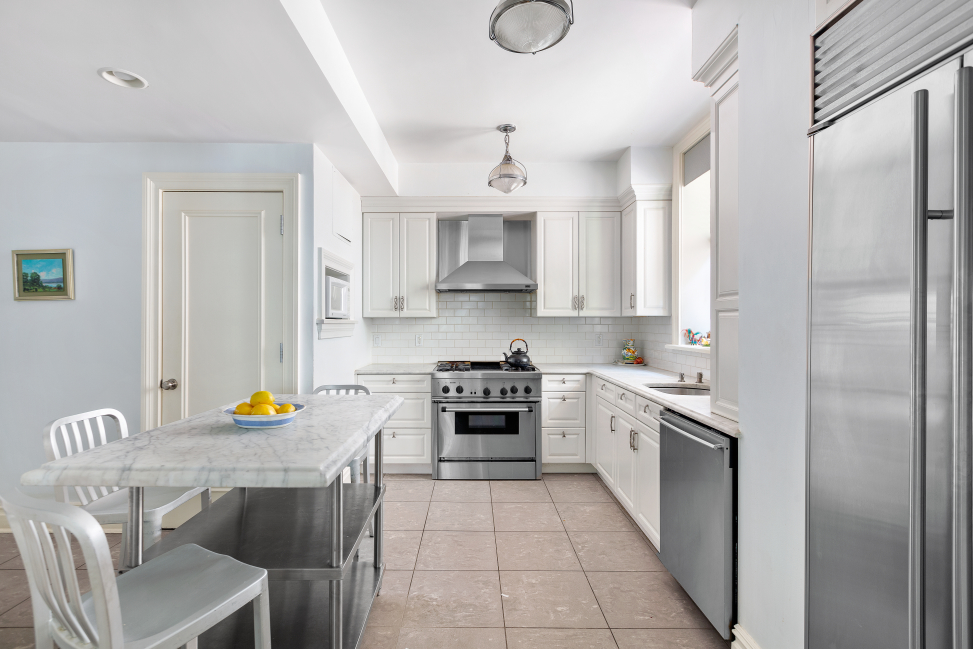 500 West End Avenue, Unit Garden B UNFURNISHED Manhattan, NY 10024 - Photo 8 of 16