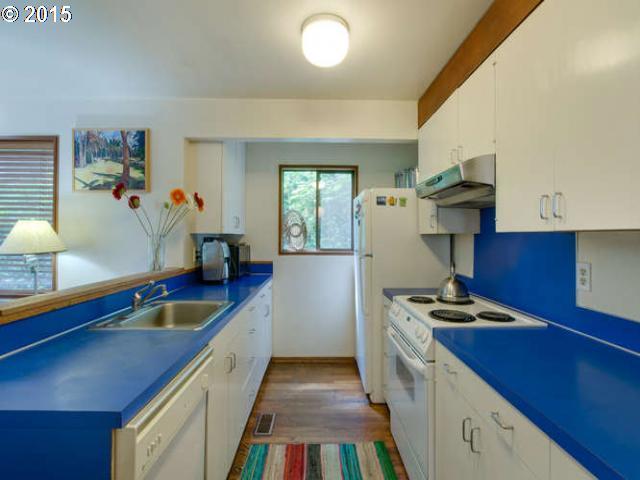 11001 Southwest Riverside Drive Portland, OR 97219 - Photo 7 of 16 Gallery Image 7