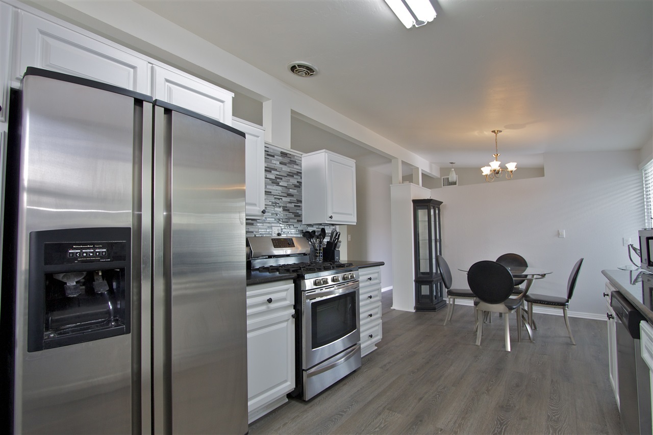 12442 Vaughan Road Poway, CA 92064 - Photo 4 of 25