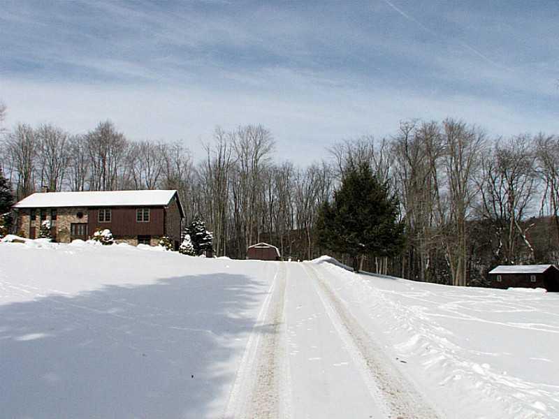 5277 Elliott Road Butler, PA 16001 - Photo 14 of 25