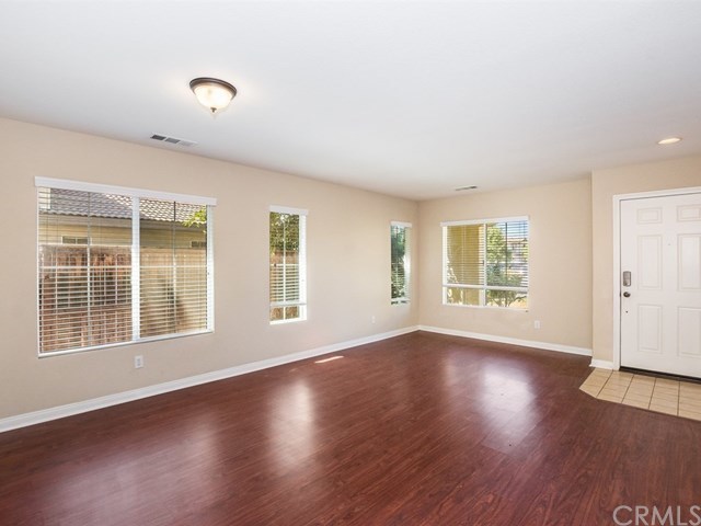 40661 Cartier Street Murrieta, CA 92563 - Photo 5 of 34