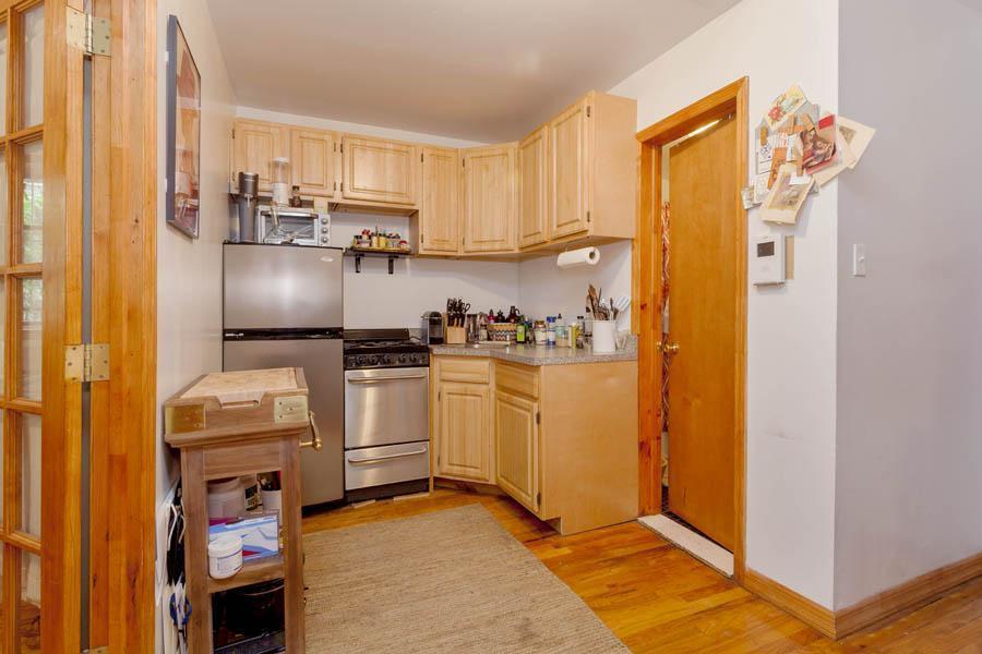 418 East 9th Street, Unit A Manhattan, NY 10009 - Photo 3 of 5