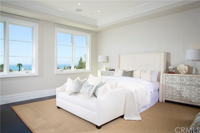 4521 Roxbury Road Corona del Mar, CA 92625 - Photo 6 of 23