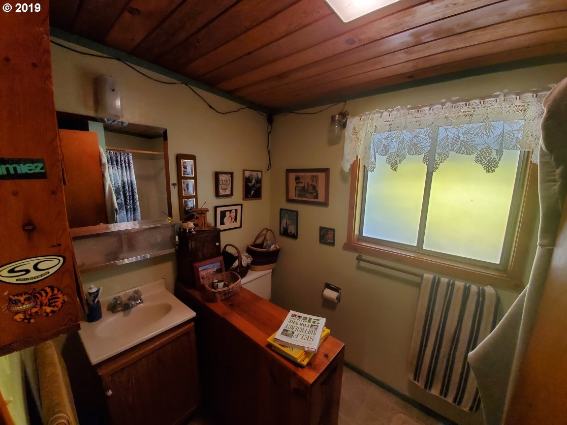 4580 Old House Creek Road Agness, OR 97406 - Photo 6 of 31