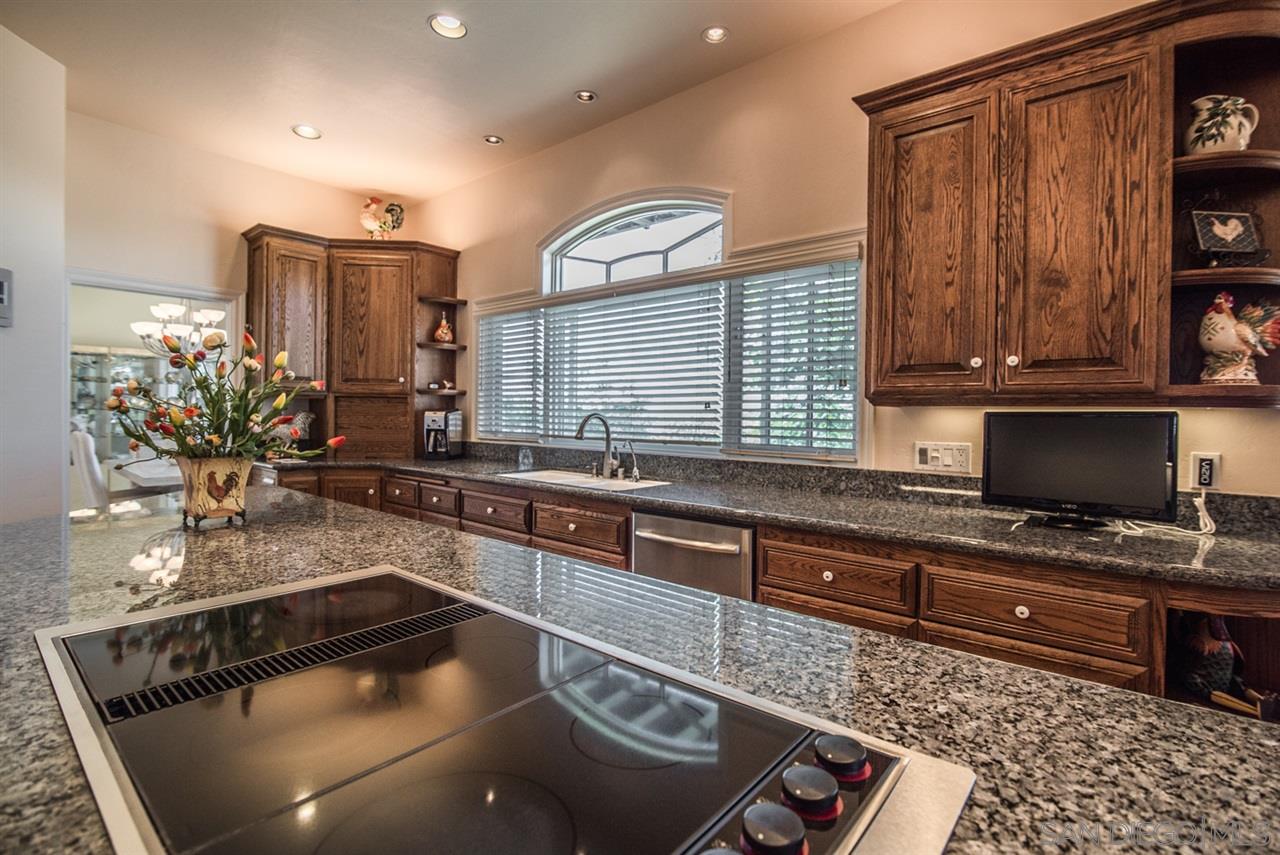 9569 Palomino Ridge Drive Lakeside, CA 92040 - Photo 11 of 25