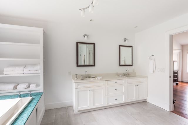 $85,000 | 46 Winding Way, East Hampton, NY 11937