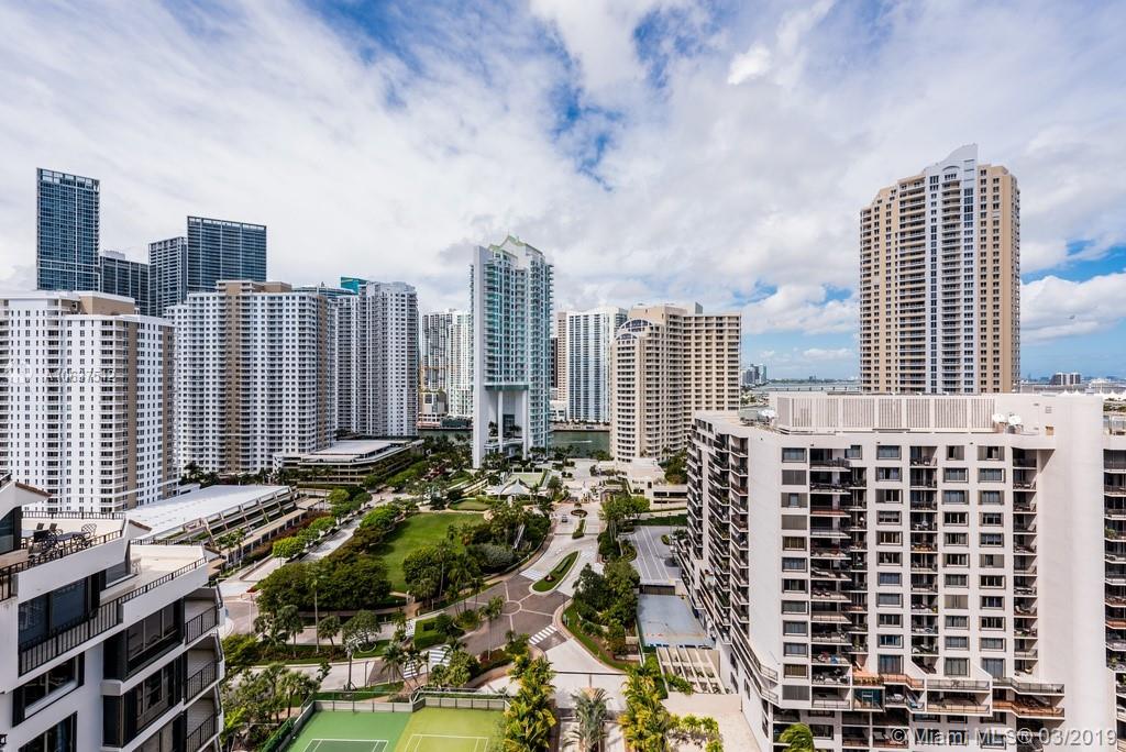 520 Brickell Key Drive, Unit APH00 Miami, FL 33131 - Photo 15 of 48