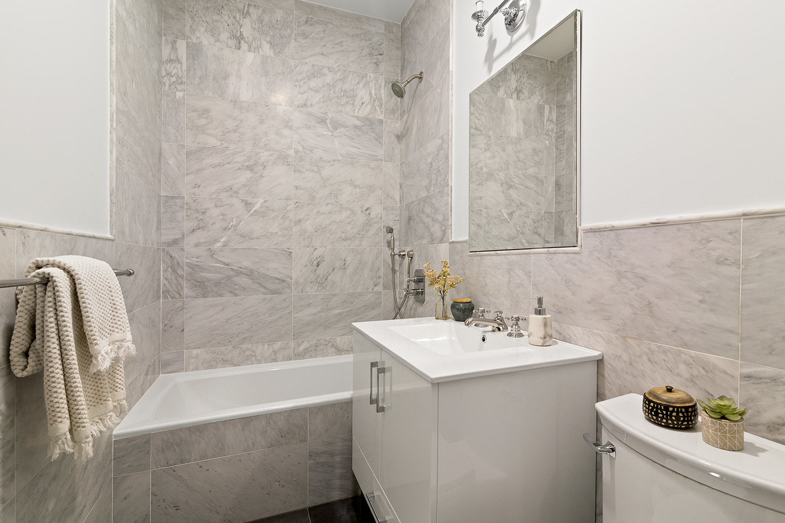 53 Remsen Street, Unit 2 Brooklyn, NY 11201 - Photo 11 of 13