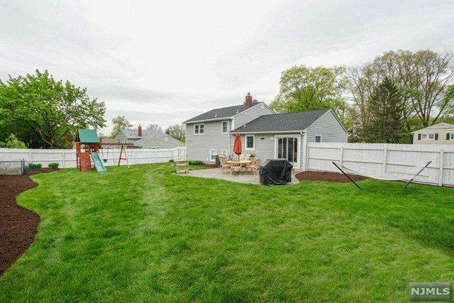 16 Hemlock Street Waldwick, NJ 07463 - Photo 23 of 25