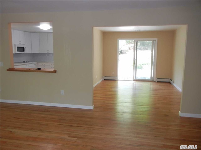 699 Meadow Road Smithtown, NY 11787 - Photo 14 of 15 Gallery Image 14