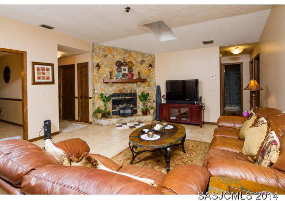 332 Linden Road St. Augustine, FL 32086 - Photo 2 of 16 Living area w/fireplace