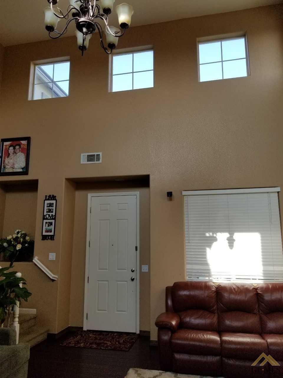 5401 Ridgecrest Court Bakersfield, CA 93313 - Photo 9 of 13 Gallery Image 9