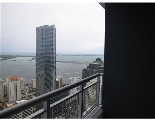 60 Southwest 13th Street, Unit 5014 Miami, FL 33130 - Photo 2 of 9