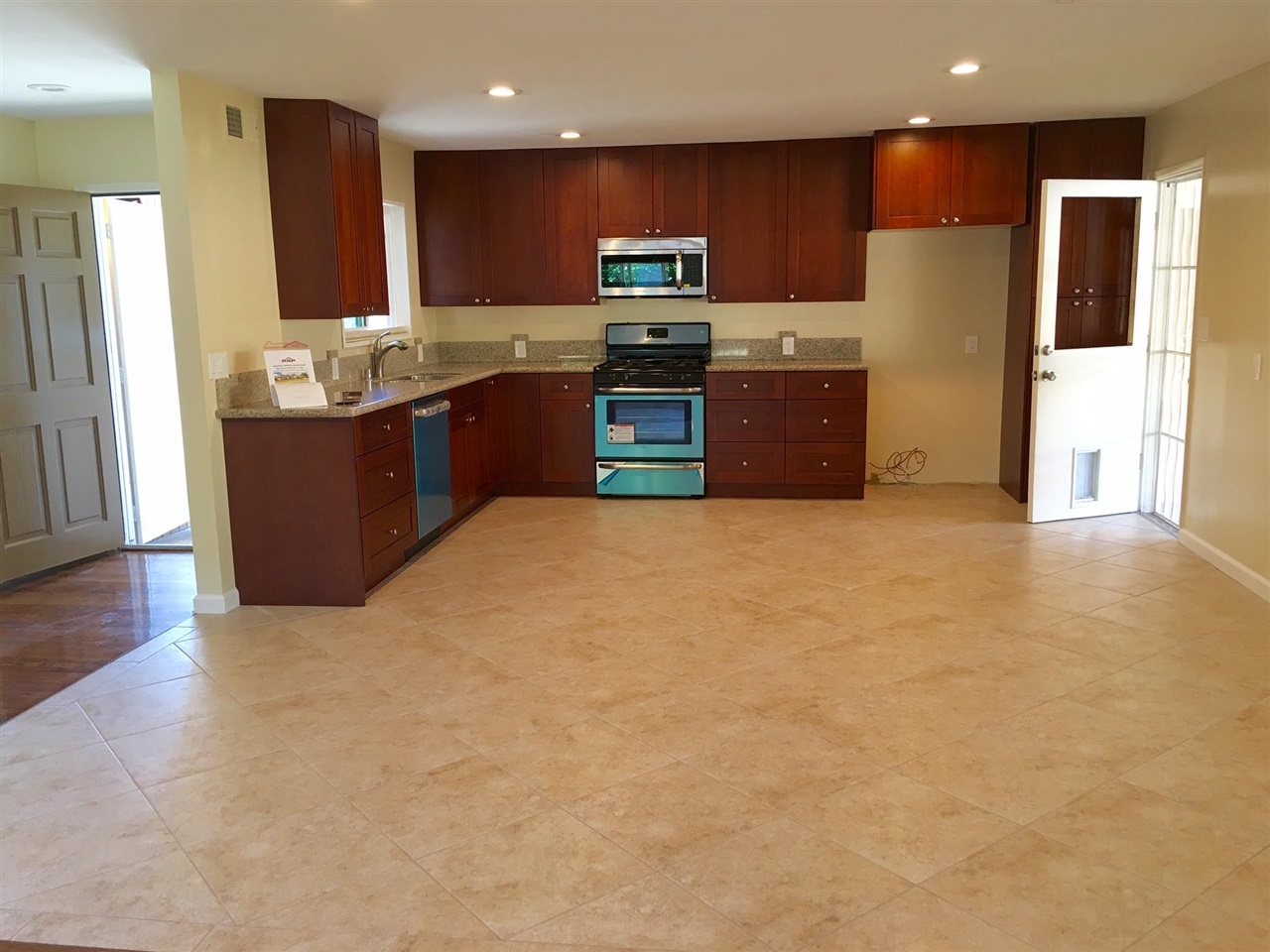 10001 Del Rio Road Spring Valley, CA 91977 - Photo 9 of 25