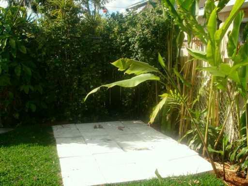 727 85th Street Miami Beach, FL 33141 - Photo 2 of 8