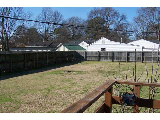 897 Vaughn Road Memphis, TN 38122 - Photo 3 of 12 Fantastic , level back yard. What a great place for a garden or entertaining.