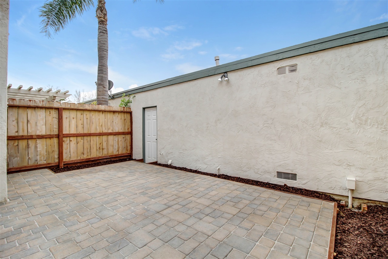 1961 Country Grove Lane Encinitas, CA 92024 - Photo 15 of 17