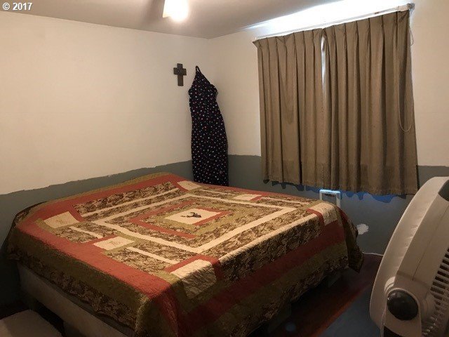 808 Southeast 7th Street Pendleton, OR 97801 - Photo 5 of 11