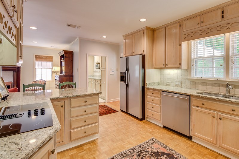 241 South Perkins Road Memphis, TN 38117 - Photo 13 of 25 Gallery Image 13