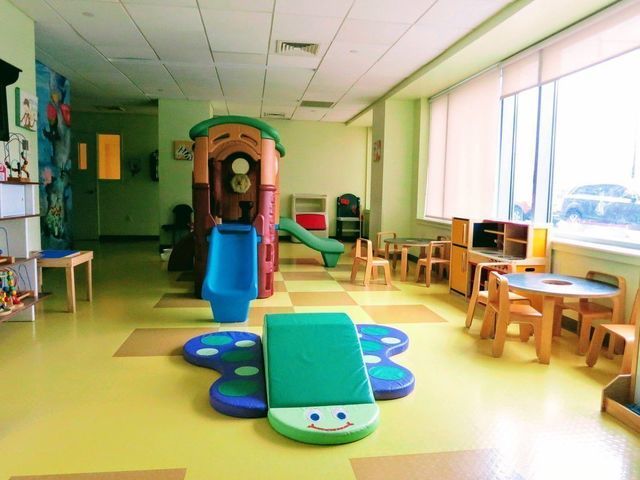 Riverwalk Landing 425 Main St, Manhattan, NY 10044 - Photo 3 of 4