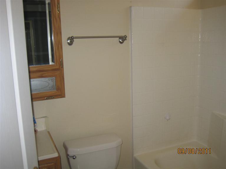 17837 Brimhall Road Bakersfield, CA 93314 - Photo 4 of 11 Gallery Image 4