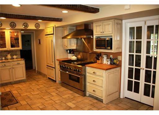 505 Old Mill Road Fox Chapel, PA 15238 - Photo 4 of 18 Gallery Image 4