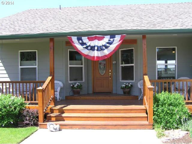1385 Northwest McDaniel Road Powell Butte, OR 97753 - Photo 2 of 16 Gallery Image 2