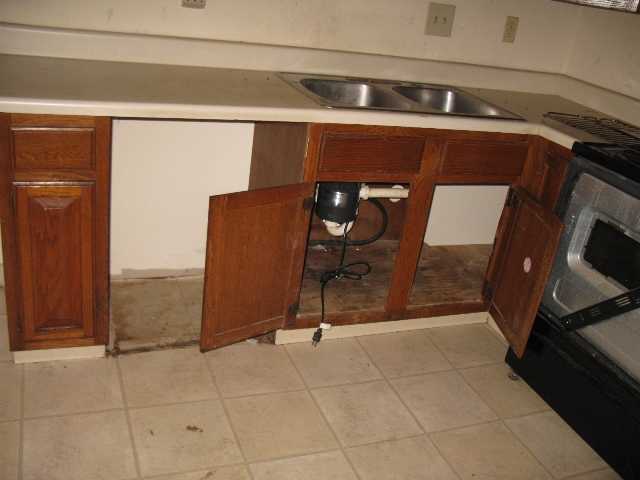 1663 Hartland Street Memphis, TN 38108 - Photo 5 of 9 Gallery Image 5