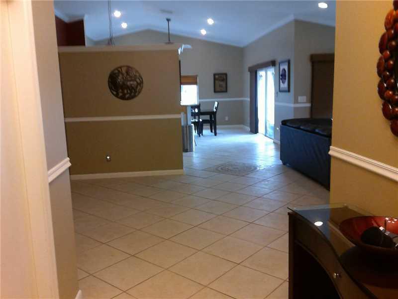 13096 Southwest 53rd Street Miramar, FL 33027 - Photo 5 of 25