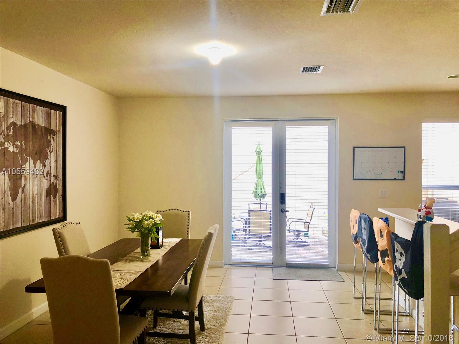 17035 Southwest 96th Street Miami, FL 33196 - Photo 4 of 20