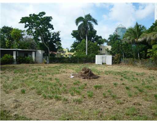 236 Southwest 20th Road Miami, FL 33129 - Photo 3 of 6