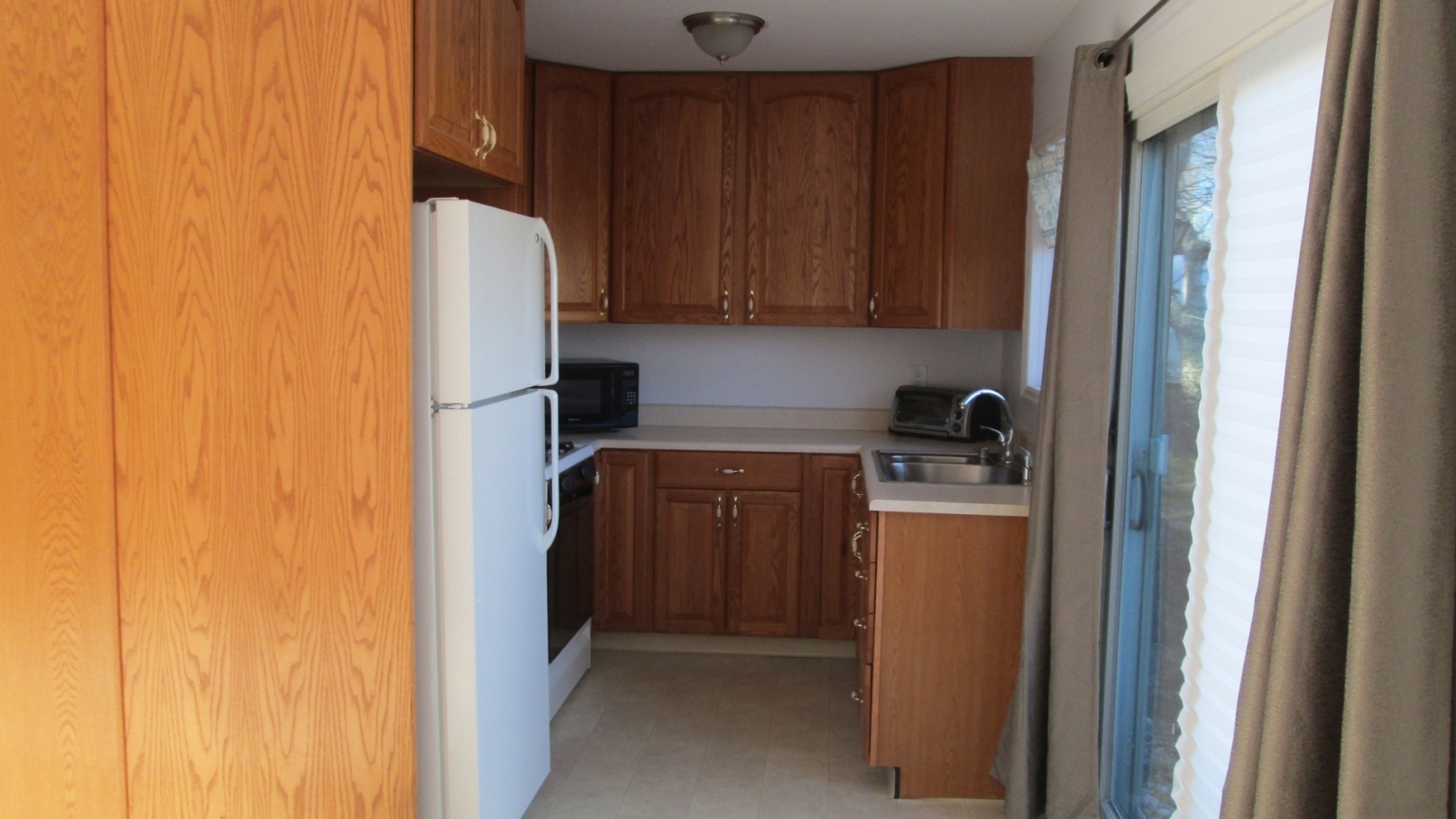 26 Dolphin Road East Quogue, NY 11942 - Photo 4 of 25