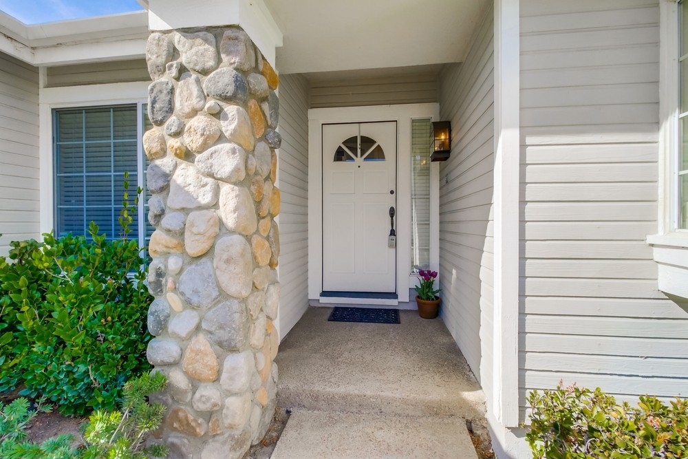 12118 Middlebrook Square San Diego, CA 92128 - Photo 4 of 25