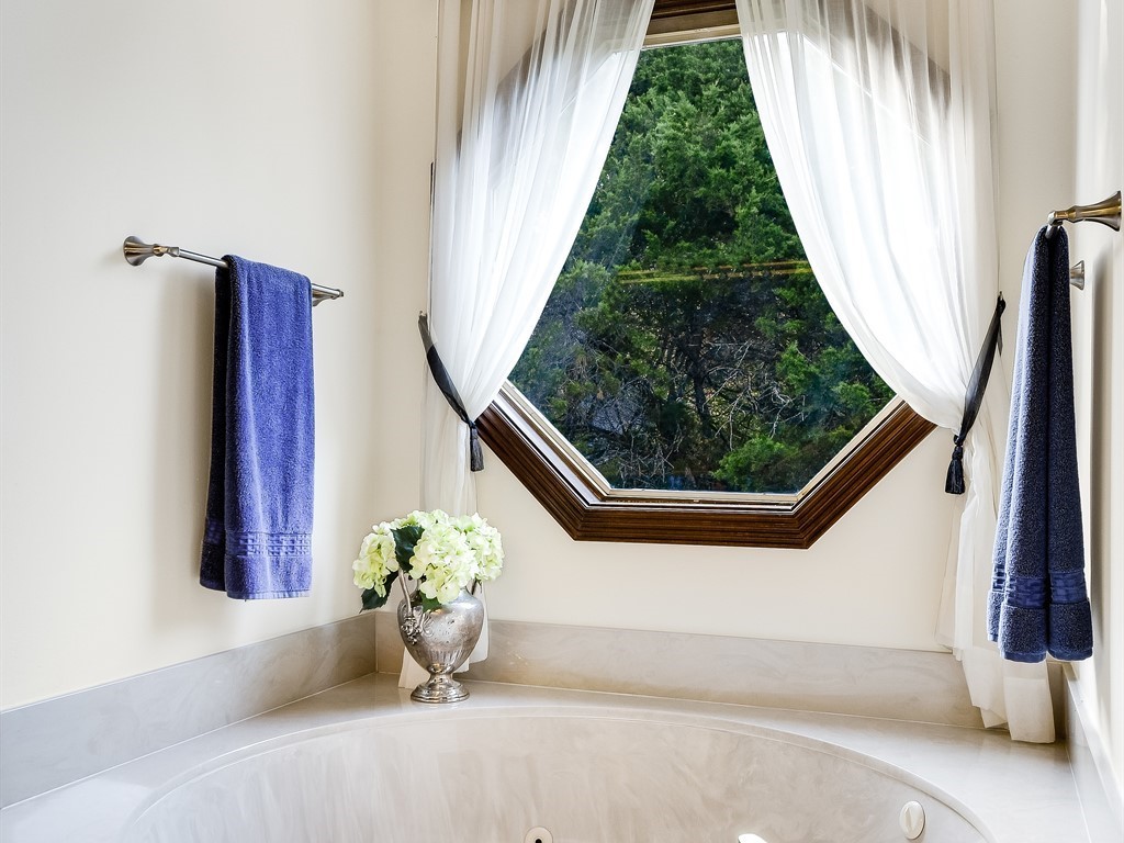 805 Crystal Mountain Drive Austin, TX 78733 - Photo 27 of 38