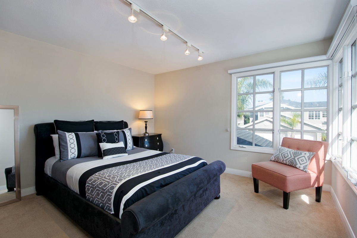 2921 Sandy Pointe, Unit 3 Del Mar, CA 92014 - Photo 18 of 25