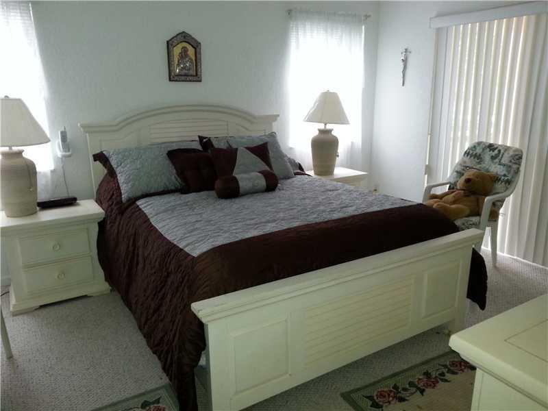 Savanna Weston, FL 33327 - Photo 12 of 17