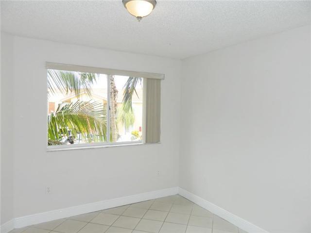 4685 Northwest 9th Street, Unit 201E Miami, FL 33126 - Photo 10 of 12