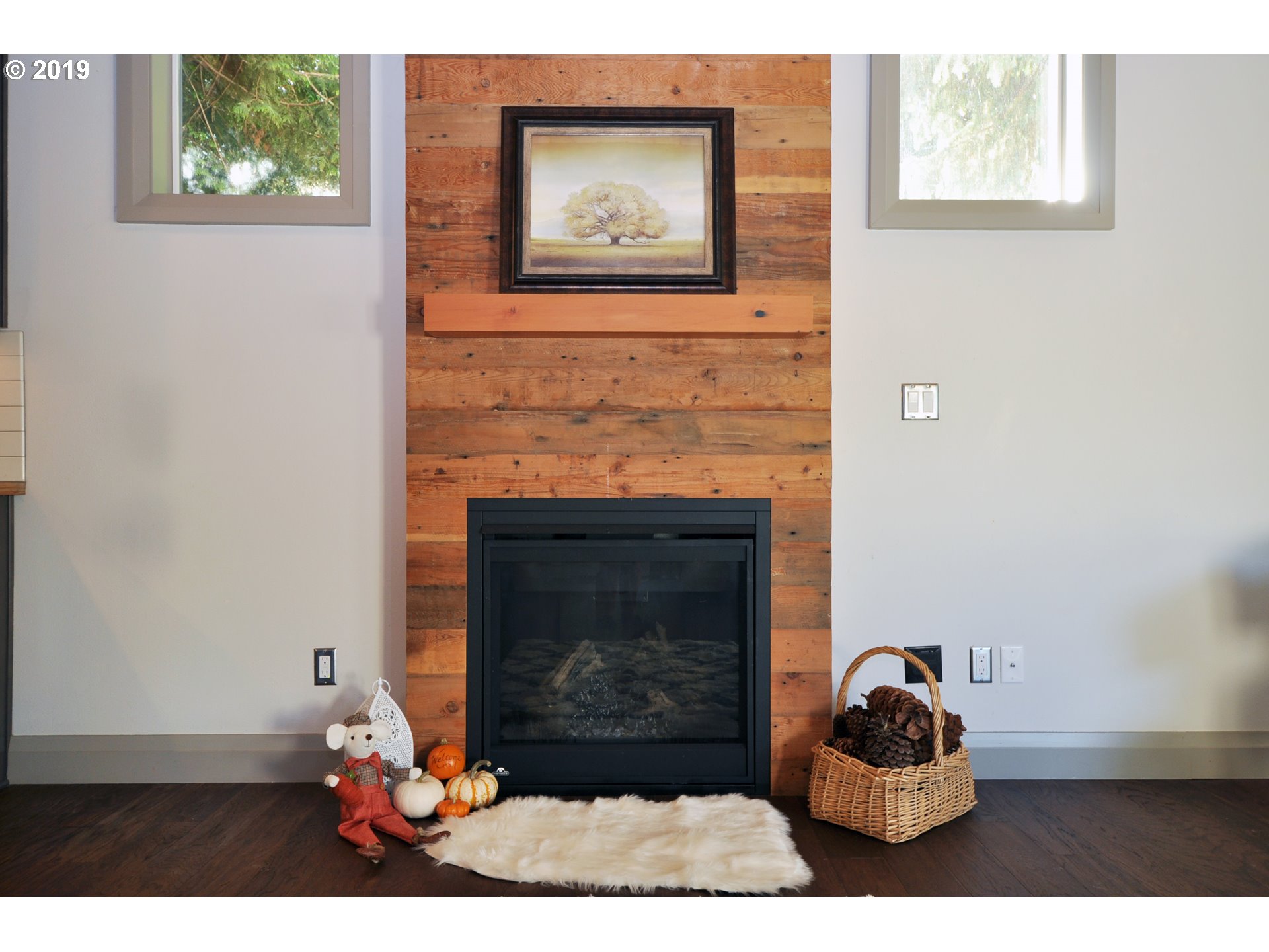 7655 Southeast Sherman Street Portland, OR 97215 - Photo 11 of 32