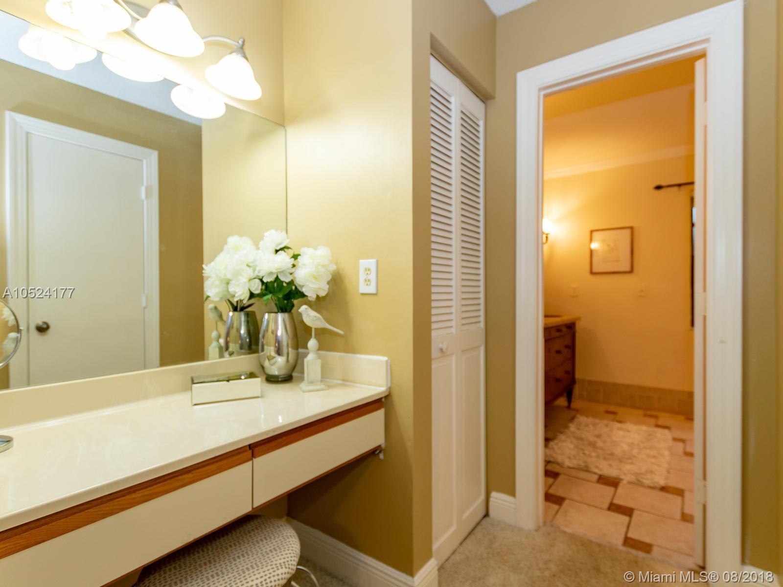 3044 Perriwinkle Circle Davie, FL 33328 - Photo 23 of 60