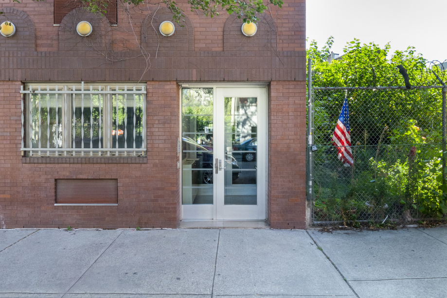 235 E 2nd St, Manhattan, NY 10009 - Photo 3 of 4