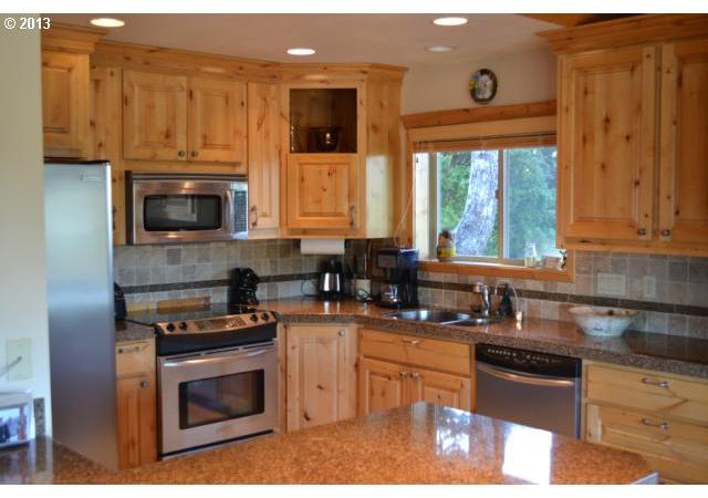 94424 Tom Cat Hill Road Gold Beach, OR 97444 - Photo 11 of 16 Gallery Image 11