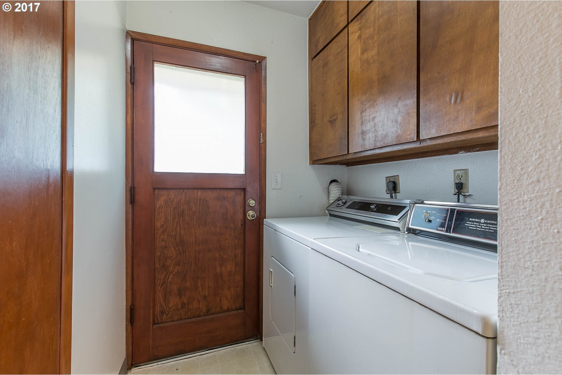 13575 Southwest Butner Road Beaverton, OR 97005 - Photo 5 of 11 Gallery Image 5