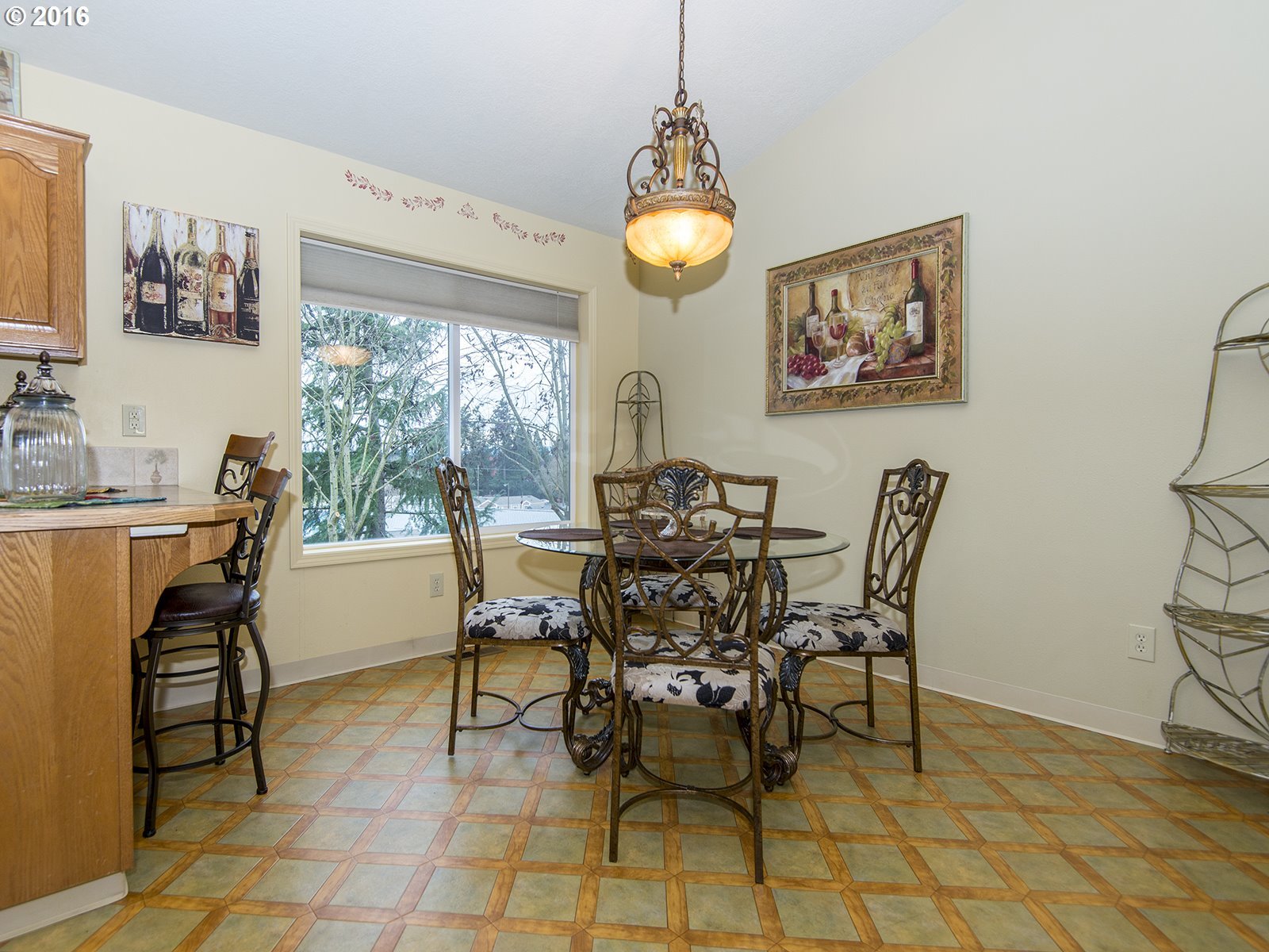 4227 Southeast Anderegg Loop Portland, OR 97236 - Photo 11 of 26 Gallery Image 11