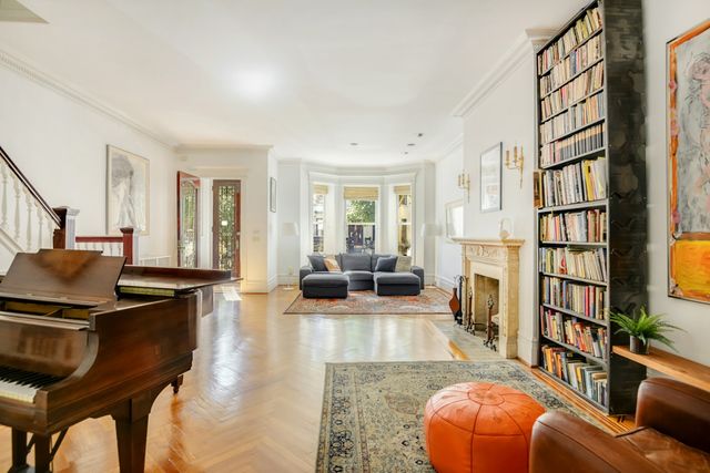 $2,050,000 | 149 Maple Street | Prospect Lefferts Gardens