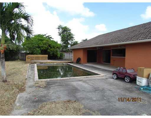 19990 Southwest 134th Court Miami, FL 33177 - Photo 6 of 6