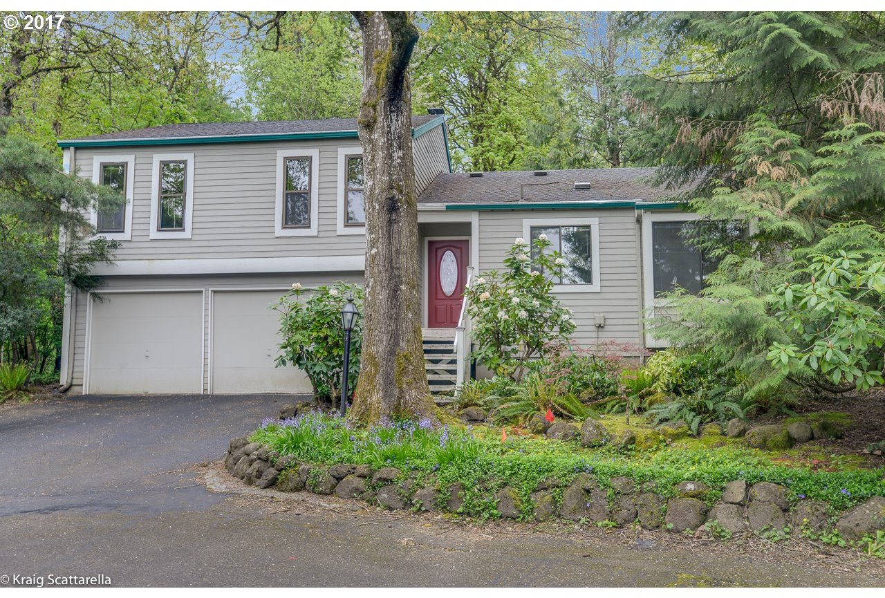 9832 Southwest Quail Post Road Portland, OR 97219 - Photo 1 of 21 Gallery Image 1